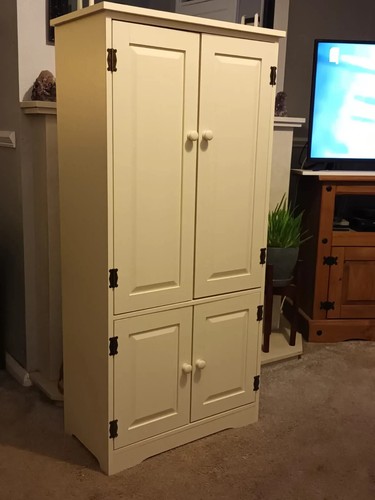 Kitchen larder unit free - kitchen,
